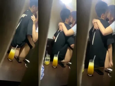 Tuổi mới lớn hay cởi đồ chơi ngay trong phòng
